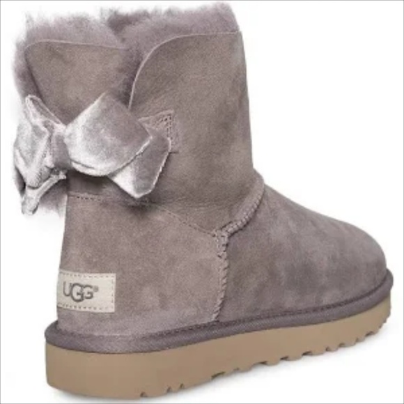 UGG Shoes - NIB UGG MINI BAILEY BOW II VELVET RIBBON BOOT SZ8 UGG Shoes - NIB UGG MINI BAILEY BOW II VELVET RIBBON BOOT SZ8